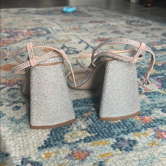 Steve Madden Silver rhinestone Strappy Women's Heels - Picture 6 of 8